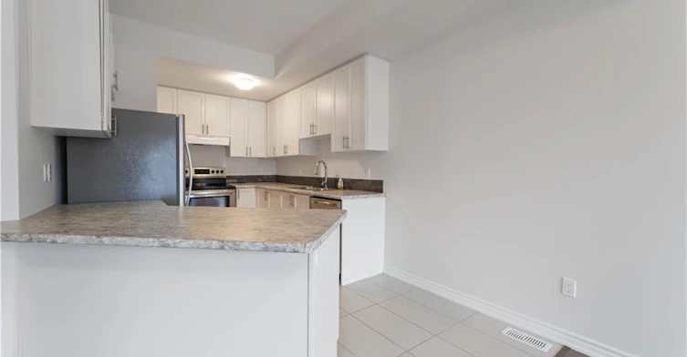 27-219 Dundas Street E, Hamilton, ON, L0R 2C9 - 12