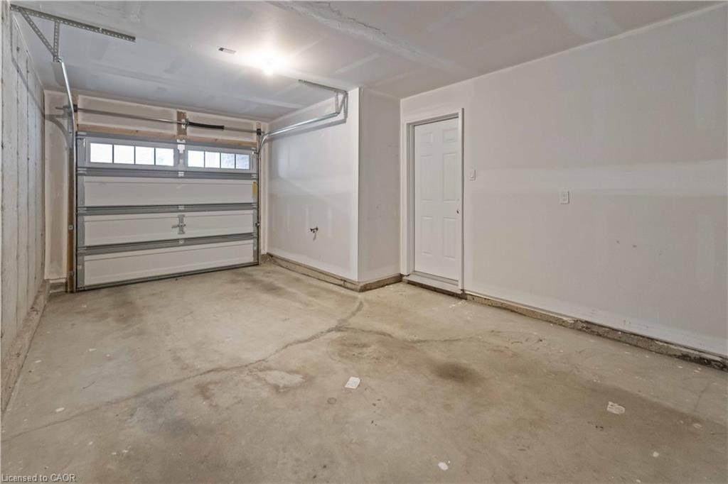 27-219 Dundas Street E, Hamilton, ON, L0R 2C9 - 27