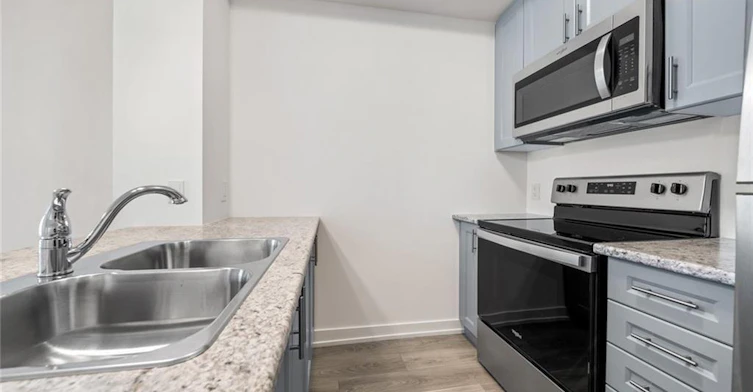 230-460 Dundas Street E, Hamilton, ON, L8B 2A5 - 13