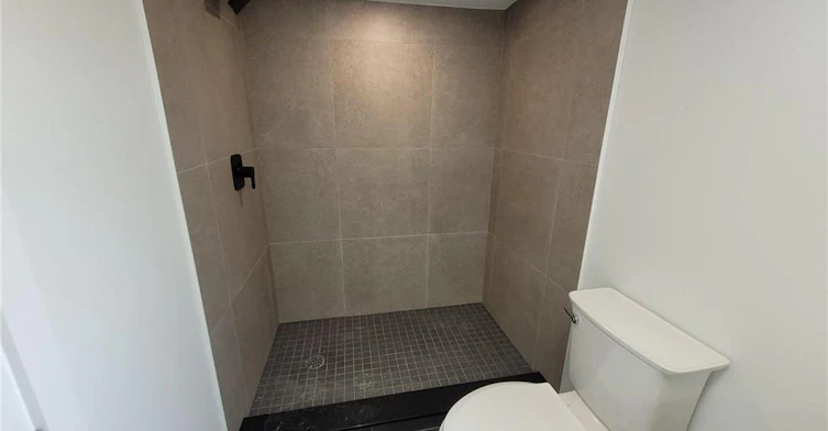 132 East 31st Street, Hamilton, ON, L8V 3P2 - 2