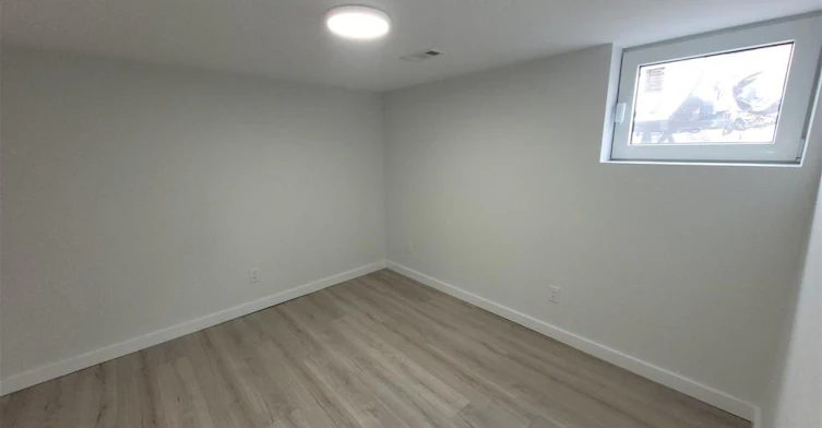 132 East 31st Street, Hamilton, ON, L8V 3P2 - 4