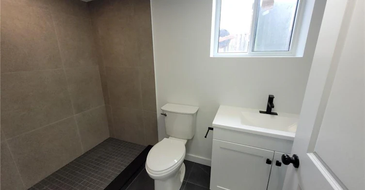 132 East 31st Street, Hamilton, ON, L8V 3P2 - 6