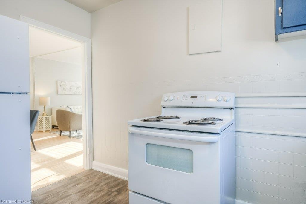 10-141 Chapel Street, Kitchener, ON, N2H 2T6 - 16