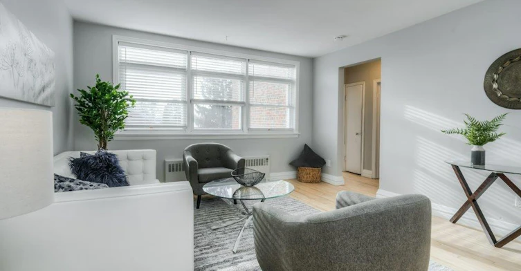 10-141 Chapel Street, Kitchener, ON, N2H 2T6