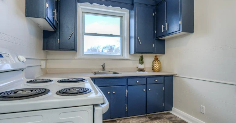10-141 Chapel Street, Kitchener, ON, N2H 2T6 - 14