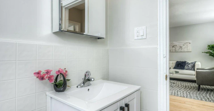10-141 Chapel Street, Kitchener, ON, N2H 2T6 - 10