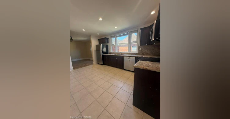2-302 Jackson Street W, Hamilton, ON, L8P 1M7 - 4