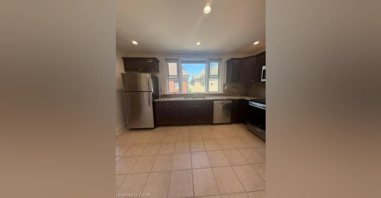 2-302 Jackson Street W, Hamilton, ON, L8P 1M7 - 3