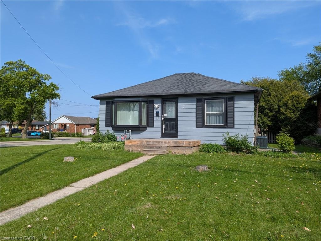 3 Maitland Avenue, Hamilton, ON, L9A 3J4