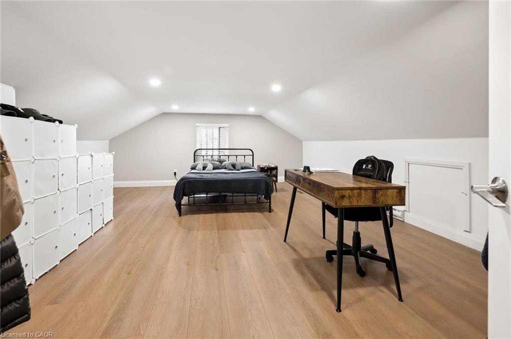 Upper-1030 Queens Boulevard, Kitchener, ON, N2M 1B7 - 25