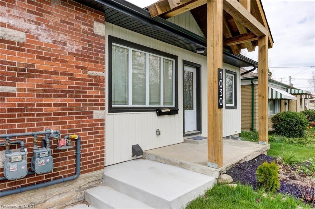 Upper-1030 Queens Boulevard, Kitchener, ON, N2M 1B7 - 4