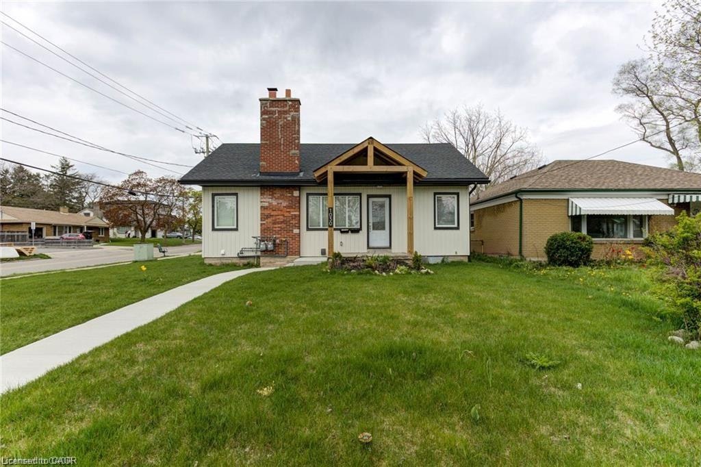 Lower-1030 Queens Boulevard, Kitchener, ON, N2M 1B7
