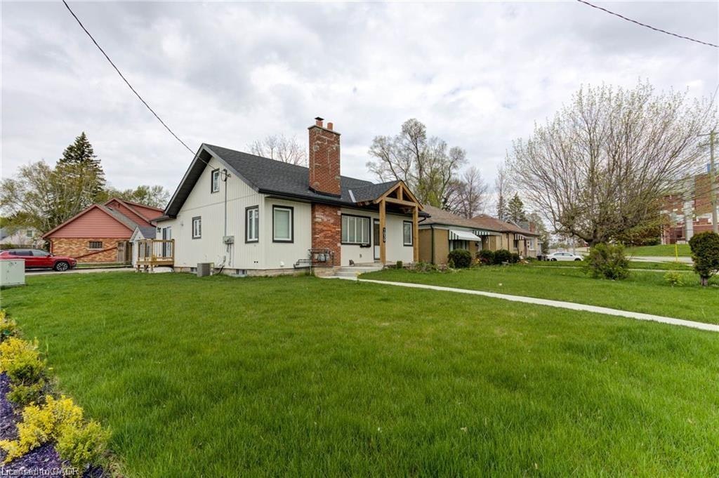 Lower-1030 Queens Boulevard, Kitchener, ON, N2M 1B7 - 3