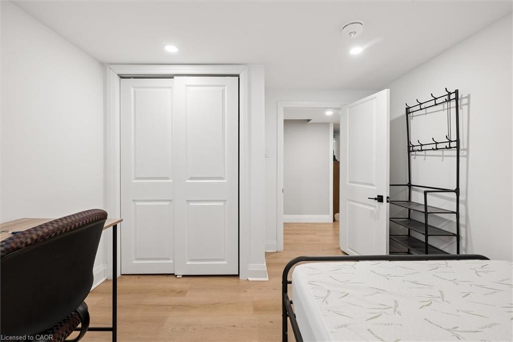 Lower-1030 Queens Boulevard, Kitchener, ON, N2M 1B7 - 11