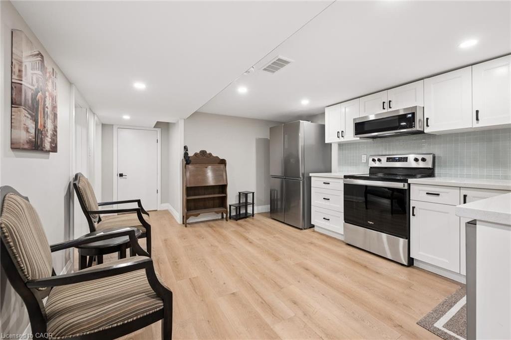 Lower-1030 Queens Boulevard, Kitchener, ON, N2M 1B7 - 4