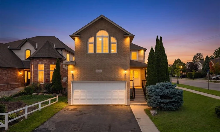3 Apple Ridge Drive