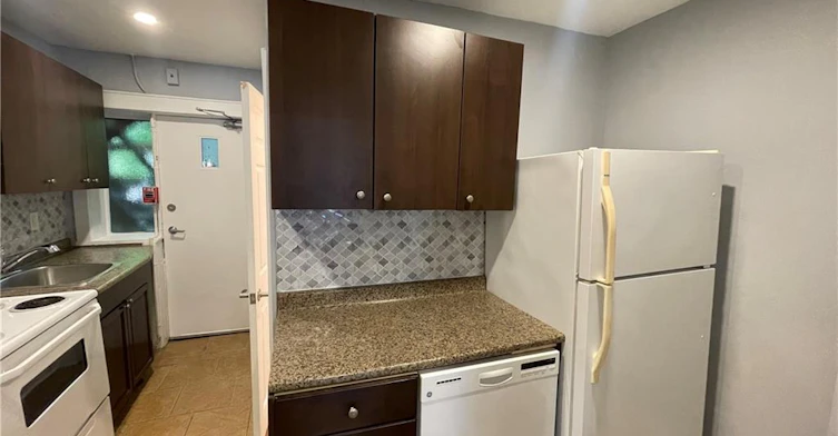 2-45 Carrick Avenue, Hamilton, ON, L8M 2W4 - 5