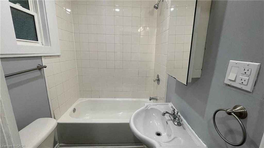 2-45 Carrick Avenue, Hamilton, ON, L8M 2W4 - 8