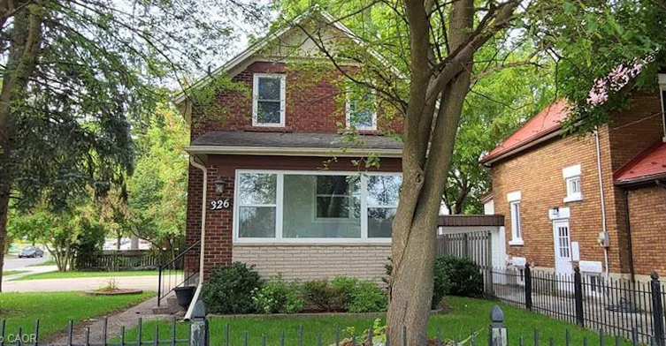 B-326 Victoria Street S, Kitchener, ON, N2M 3A3
