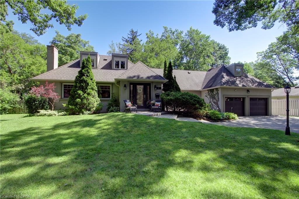 1391 Queen Victoria Avenue, Mississauga, ON, L5H 3H2