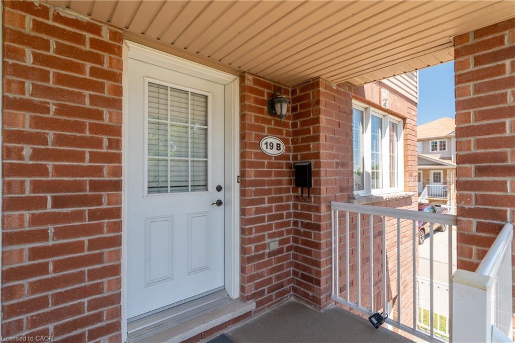 19B-50 Howe Drive, Kitchener, ON, N2E 0A2 - 2