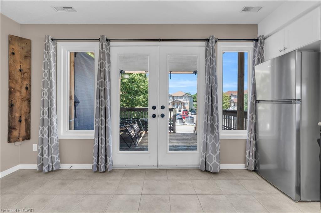 19B-50 Howe Drive, Kitchener, ON, N2E 0A2 - 14