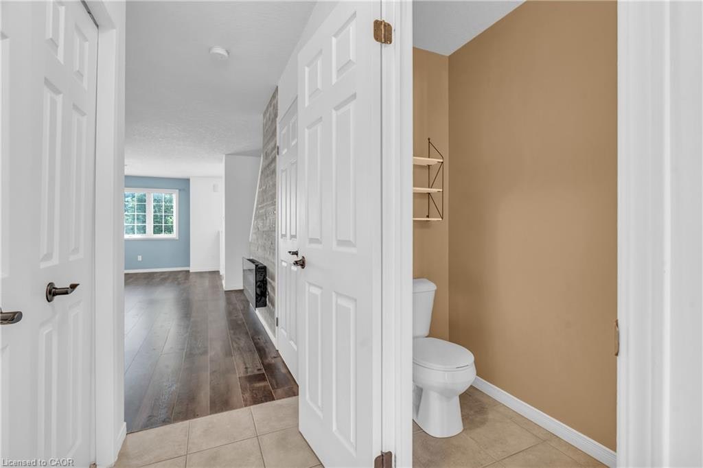 19B-50 Howe Drive, Kitchener, ON, N2E 0A2 - 6