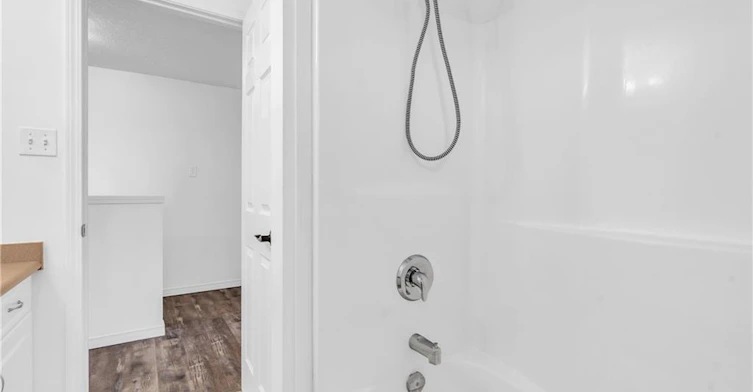 19B-50 Howe Drive, Kitchener, ON, N2E 0A2 - 20