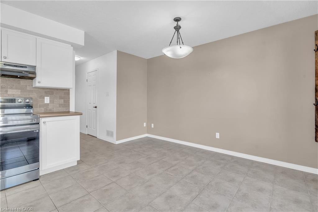 19B-50 Howe Drive, Kitchener, ON, N2E 0A2 - 13