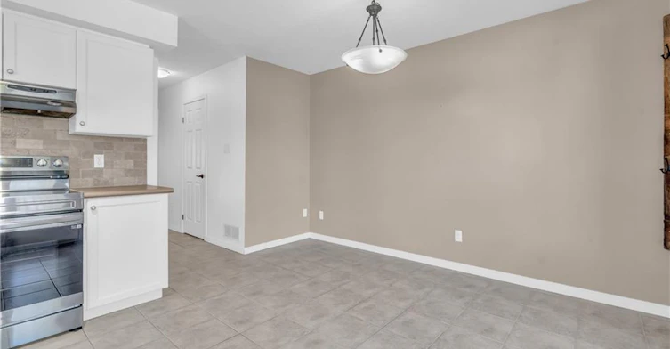 19B-50 Howe Drive, Kitchener, ON, N2E 0A2 - 13