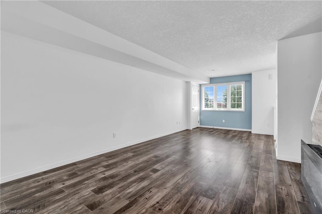 19B-50 Howe Drive, Kitchener, ON, N2E 0A2 - 5