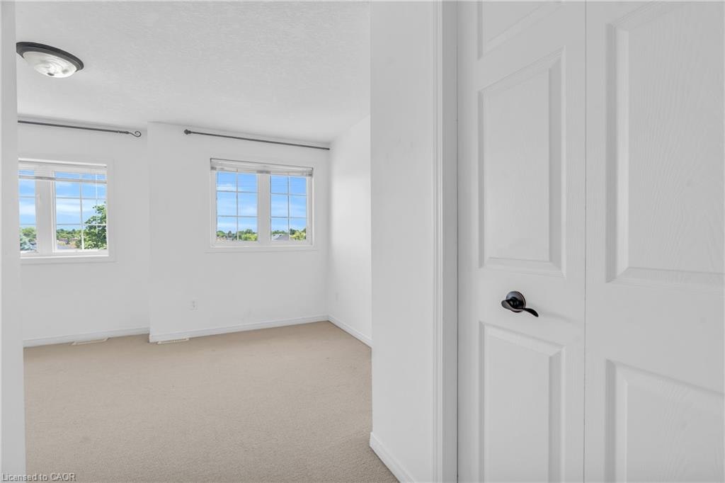 19B-50 Howe Drive, Kitchener, ON, N2E 0A2 - 23