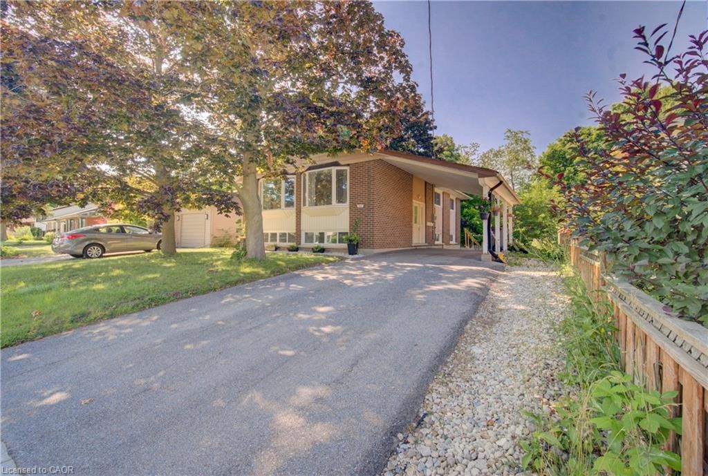 259 Village Road, Kitchener, ON, N2M 4L3