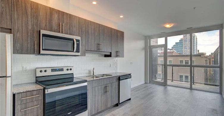 304-60 Charles Street W, Kitchener, ON, N2G 0C9 - 3