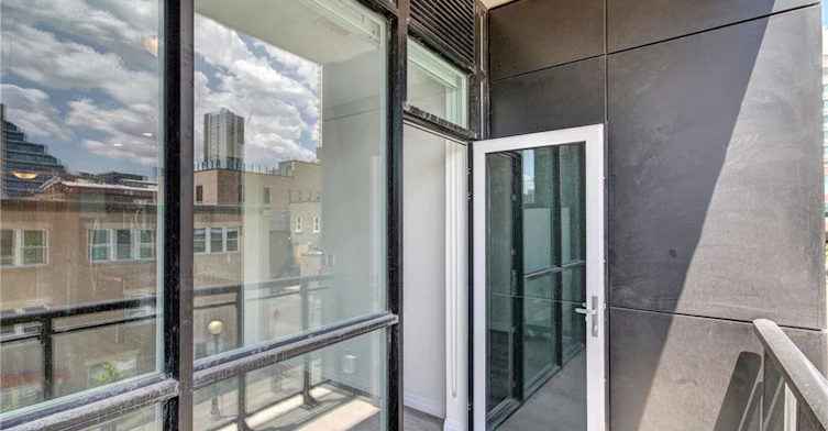 304-60 Charles Street W, Kitchener, ON, N2G 0C9 - 8