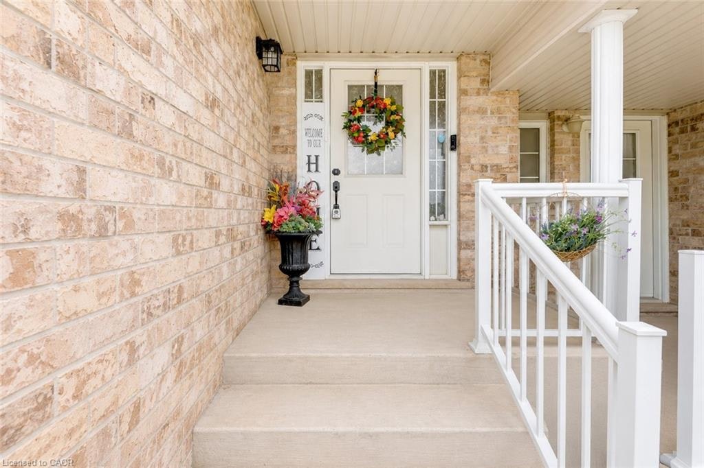 235 Red Clover Court, Kitchener, ON, N2E 4J5 - 3