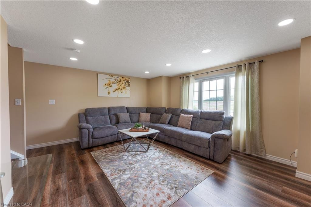 235 Red Clover Court, Kitchener, ON, N2E 4J5 - 14
