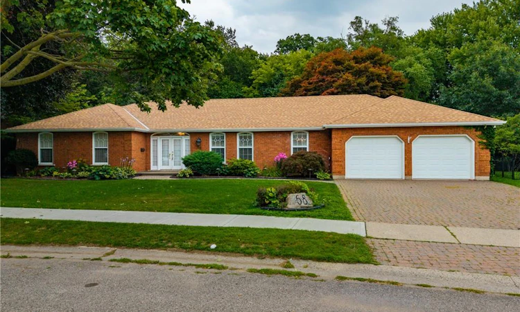 68 Royal Oak Drive