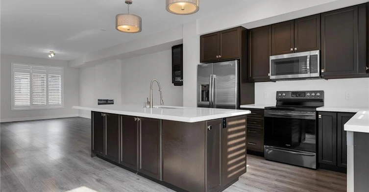 2 Waterview Lane, Grimsby, ON, L3M 0H2 - 2