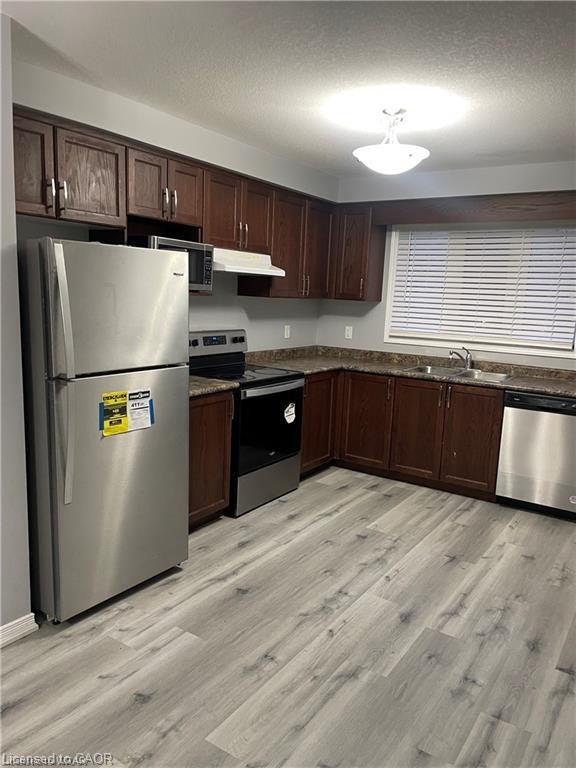 198 Maitland Street, Kitchener, ON, N2R 0C3 - 2