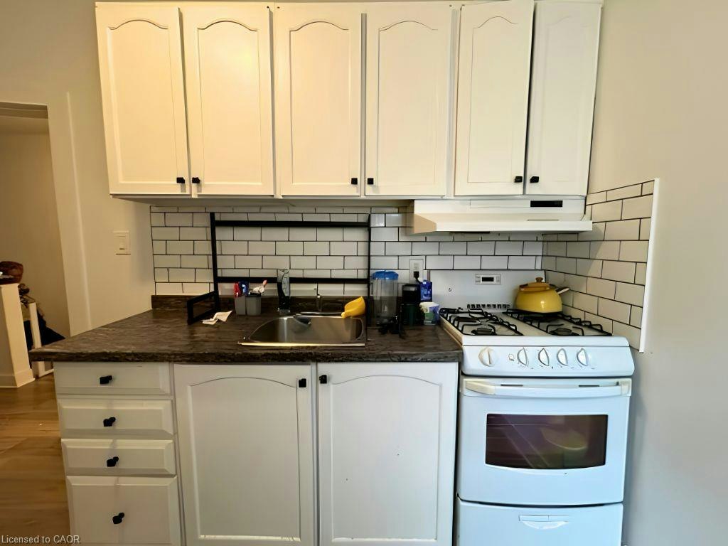 11B Wentworth Street N, Hamilton, ON, L8L 5T8 - 5