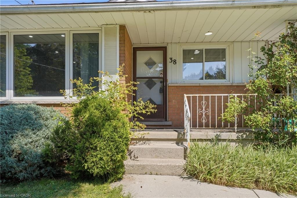 38 High Street, Waterloo, ON, N2L 3X8 - 2