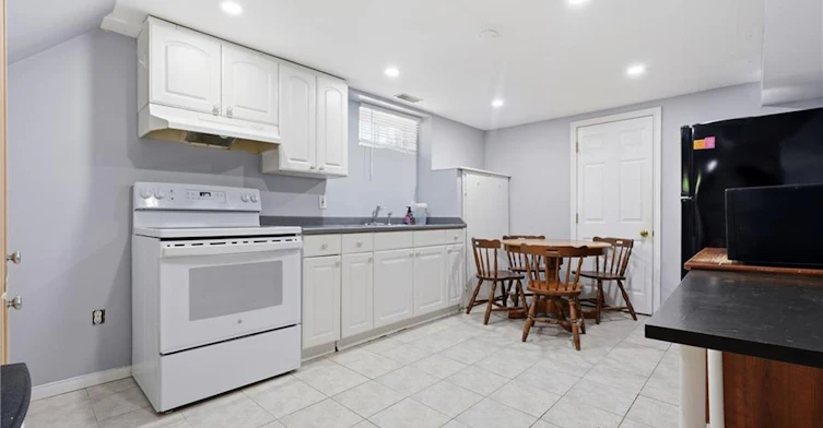 38 High Street, Waterloo, ON, N2L 3X8 - 6