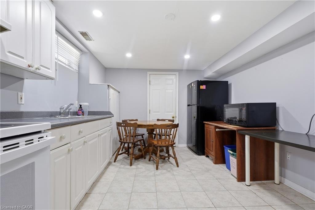 38 High Street, Waterloo, ON, N2L 3X8 - 7