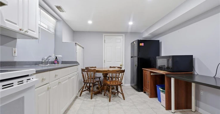38 High Street, Waterloo, ON, N2L 3X8 - 7