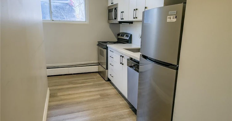 103-410 Hazel Street, Waterloo, ON, N2L 3P8 - 2