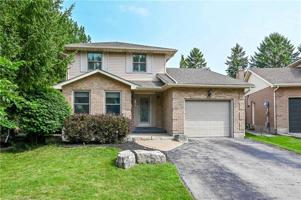 621 Tomahawk Crescent, Hamilton, ON, L9G 3T4