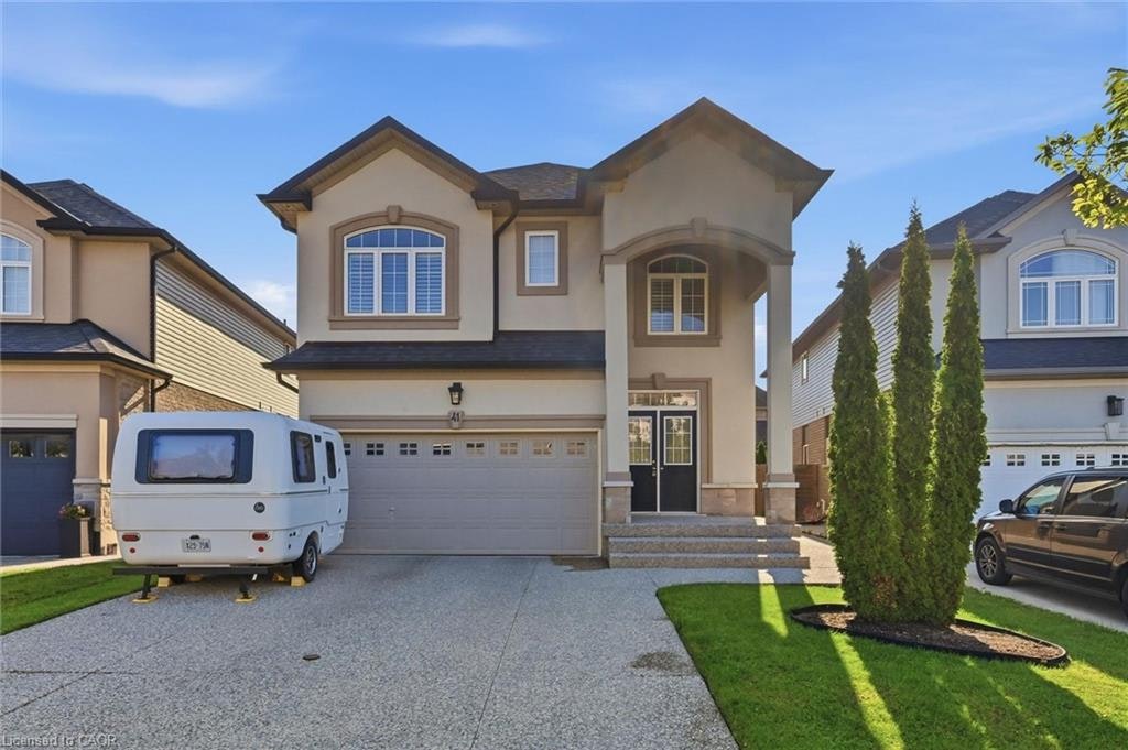 41 Aquasanta Crescent, Hamilton, ON, L9B 0H8
