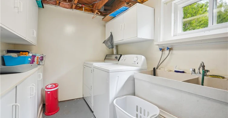 Lower-13 Beaucourt Place, Hamilton, ON, L8S 2P8 - 17