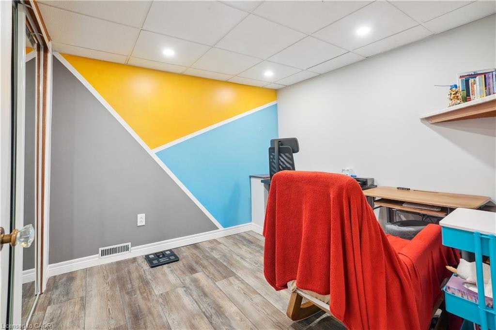 Lower-13 Beaucourt Place, Hamilton, ON, L8S 2P8 - 14